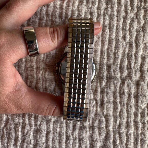 Vintage Y2K Stretch Timex Watch - Picture 4 of 5
